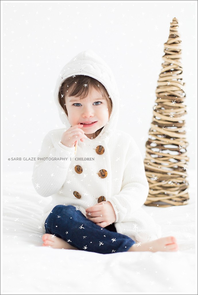 Holiday_Mini_Session_Short_Story_Christmas_Photography_Photographer_Vancouver_Natural_Light_Studio_Modern_Chic_Classic_0002