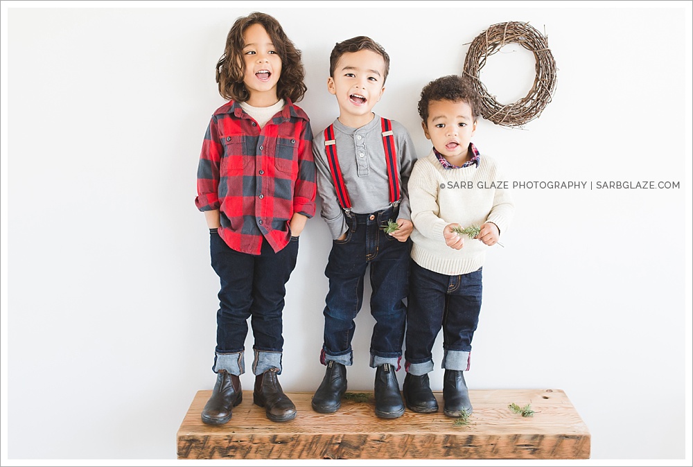 HOLIDAY SHORT STORY SESSION | THREE BROTHERS | VANCOUVER CHILDREN’S PHOTOGRAPHY