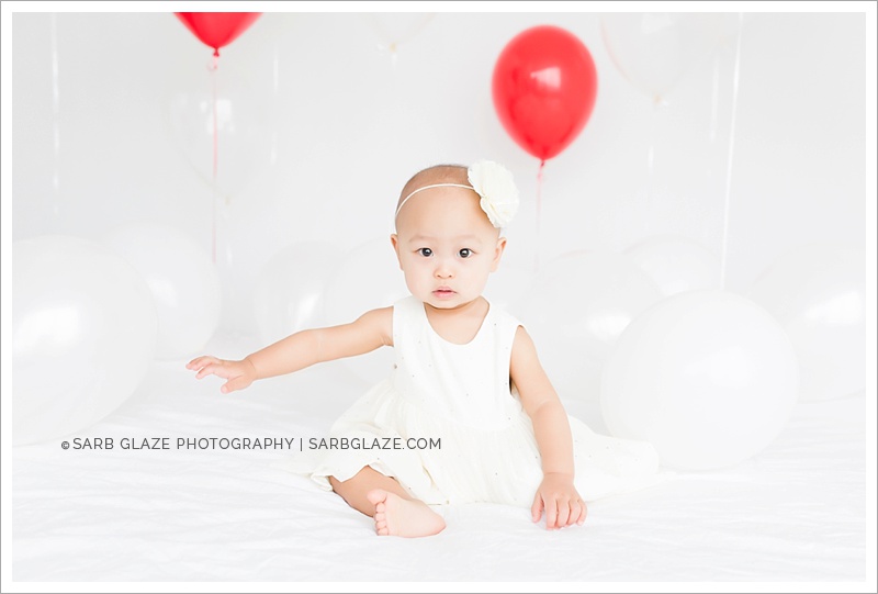 Vancouver_Twins_Siblings_Birthday_Modern_Bright_Fresh_Soft_Portrait_Photography_0001