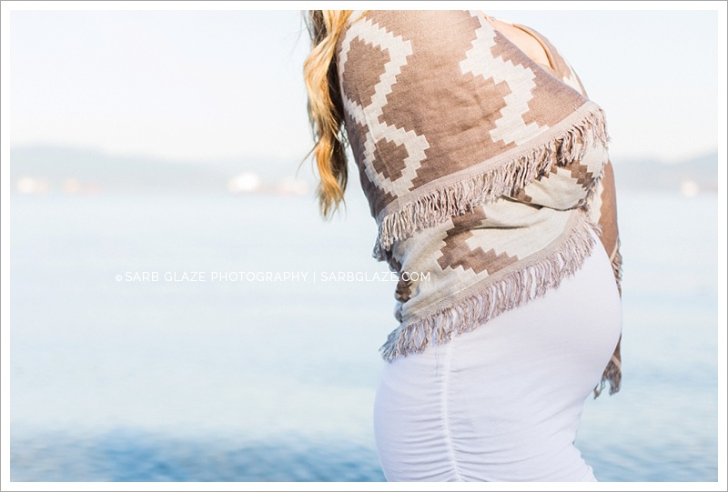 sarbglazephotography_Tanya_Vancouver_Airy_Modern_Beach_Maternity_Photography_0005