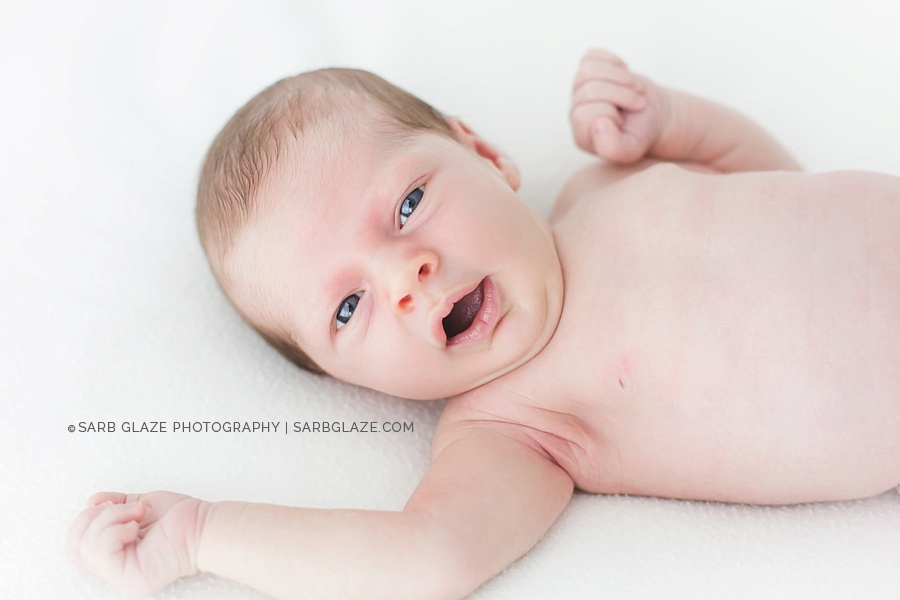 sarbglazephotography_modern_natural_newborn_photography_studio_vancouver_0001