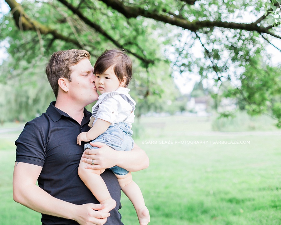 sarbglazephotography_outdoor_mini_session_airy_modern_vancouver_film_photography_0012